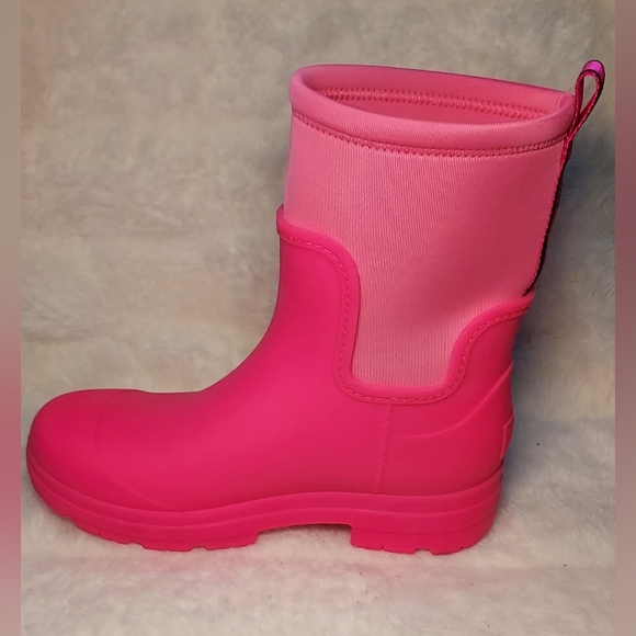 UGG kids size 6 hot pink rain boots